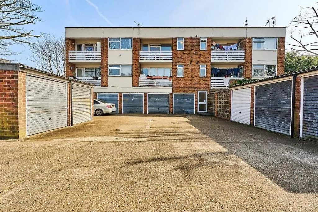 The Gables, Hounslow 0*,  United Kingdom