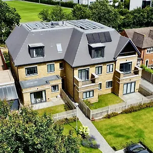 172-174 Wood Lane Hounslow